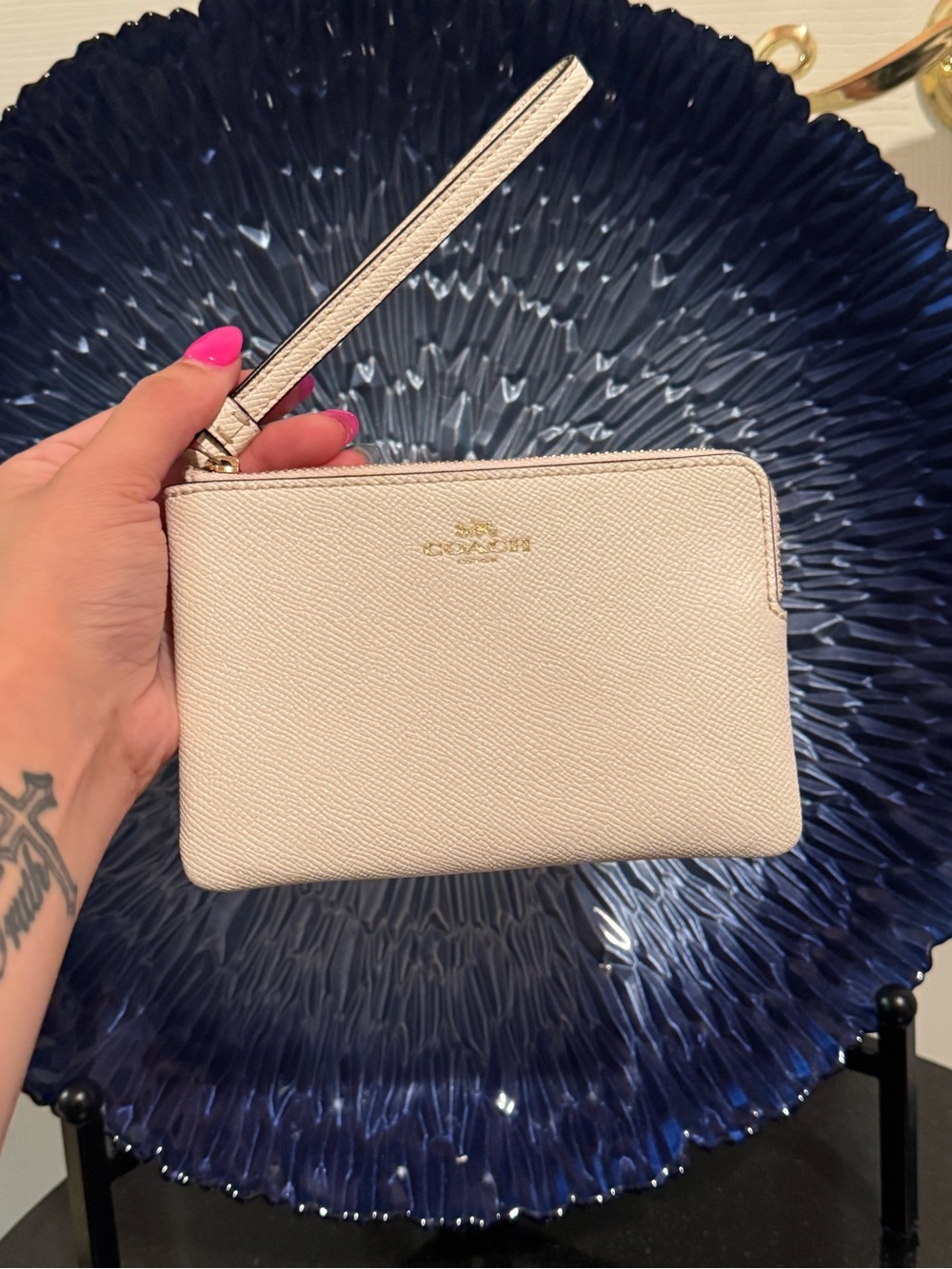 Coach White/Chalk/Cream Wristlet